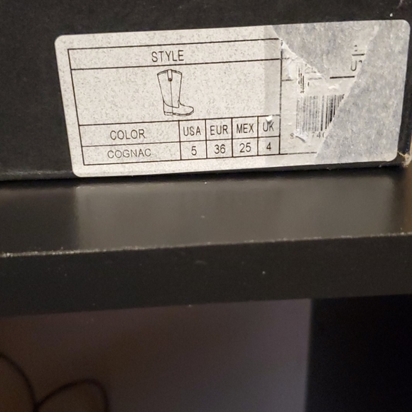 New Frye Boots - Picture 16 of 16